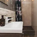 Apartamento 4 Bedroom Old Town - 3 Bathrooms *