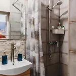 4 Bedroom Old Town - 3 Bathrooms *