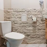 Apartamento 4 Bedroom Old Town - 3 Bathrooms Tallin