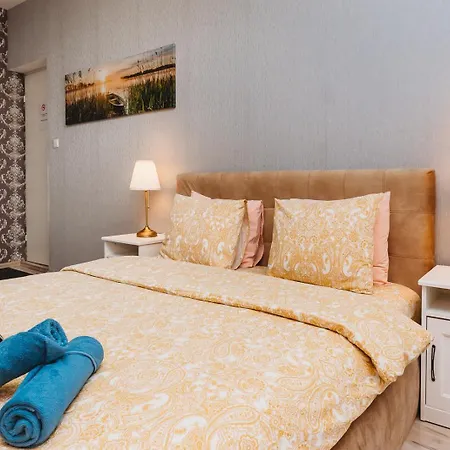 4 Bedroom Old Town - 3 Bathrooms Apartment