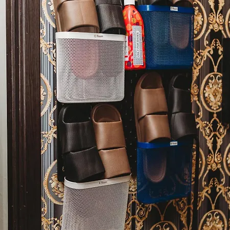 4 Bedroom Old Town - 3 Bathrooms