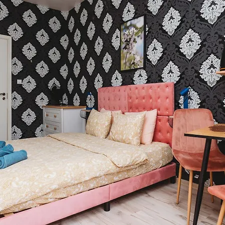 Apartment 4 Bedroom Old Town - 3 Bathrooms