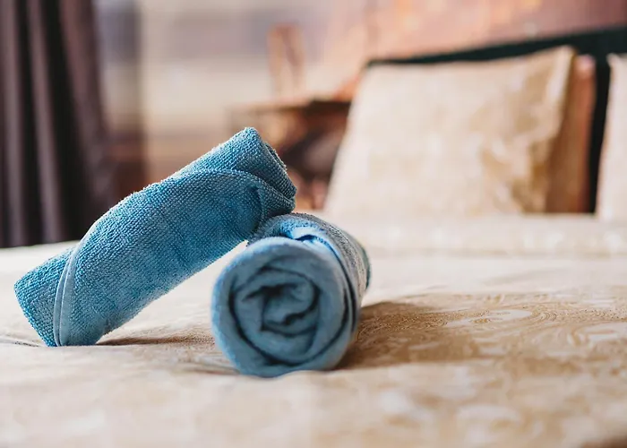 4 Bedroom Old Town - 3 Bathrooms