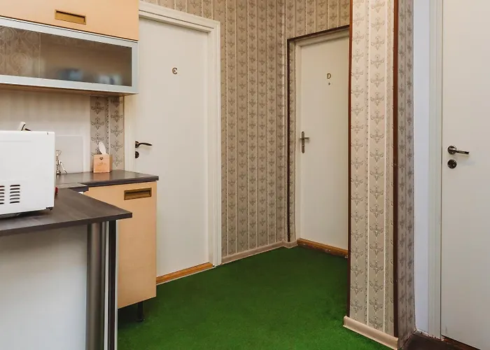 Apartamento 4 Bedroom Old Town - 3 Bathrooms Tallin
