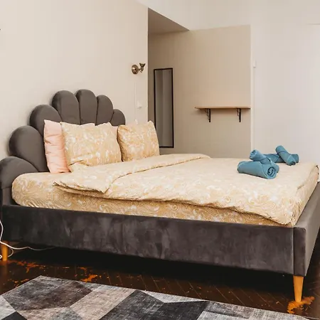 Appartement 4 Bedroom Old Town - 3 Bathrooms