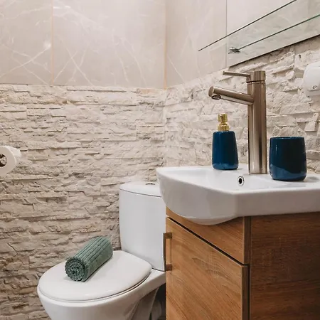 4 Bedroom Old Town - 3 Bathrooms アパート *