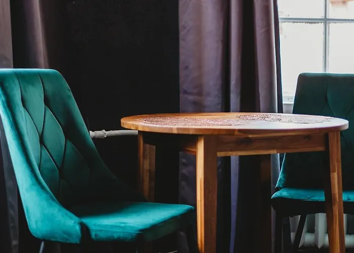 4 Bedroom Old Town - 3 Bathrooms Lejlighed